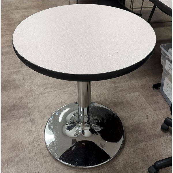 Round Table w/ Chrome Pedestal Base 24" Dia, 29"H