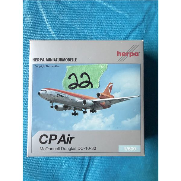 HERPA CPAIR MCDONNELL DOUGLAS DC-10-30 1:500 DIECAST MODEL AIRPLANE