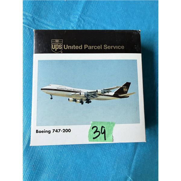 UPS BOEING 747-200 DIECAST MODEL AIRPLANE