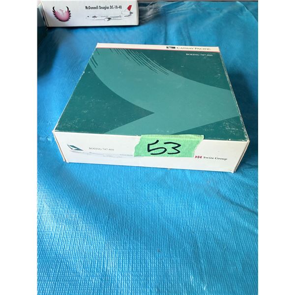 CATHAY PACIFIC BOEING 747-400 DIECAST MODEL AIRPLANE