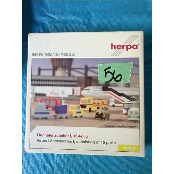 HERPA 1:400  MODEL AIRPORT ACCESSORIES (15 PARTS)