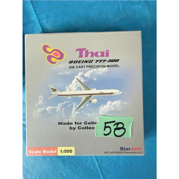 THAI BOEING 777-300 1:500 DIECAST MODEL AIRPLANE