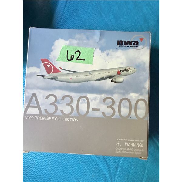 NWA NORTHWEST AIRLINES NORTHWEST AIRLINES A330-300 1:400 DIECAST MODEL AIRPLANE