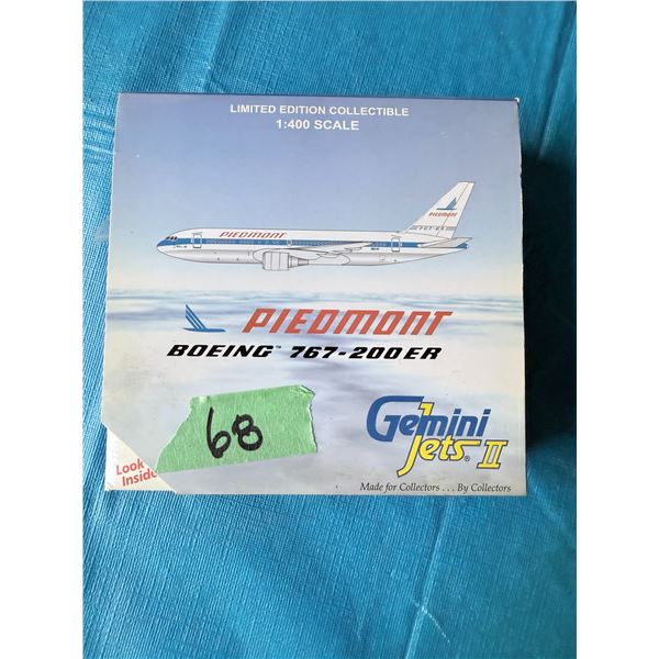 PIEDMONT BOEING 767-200ER 1:400 DIECAST MODEL AIRPLANE