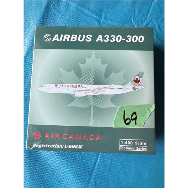 AIR CANADA A330-300 1:400 DIECAST MODEL AIRPLANE