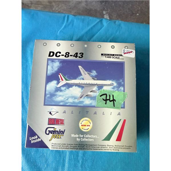 GEMINI JETS ALITALIA DC-8-43 1:400 SCALE DIECAST MODEL AIRPLANE