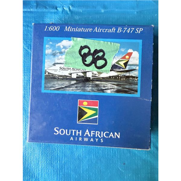 SOUTH AFRICAN AIRWAYS B-747 SP 1:600 DIECAST MODEL AIRPLANE