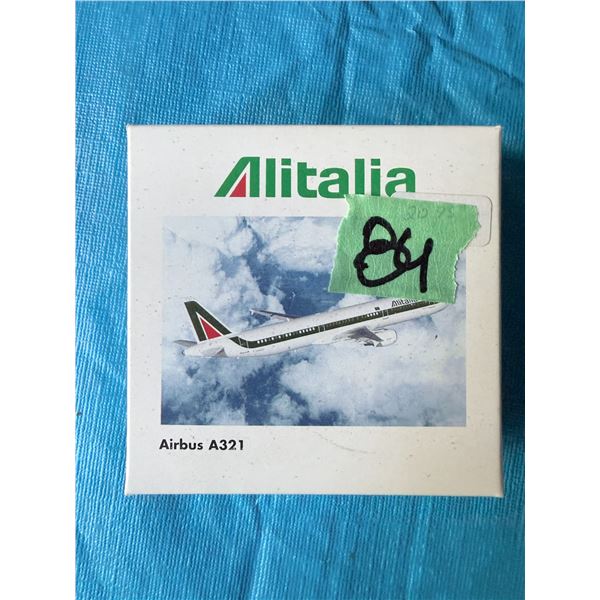 ALITALIA AIRBUS A321 DIECAST MODEL AIRPLANE