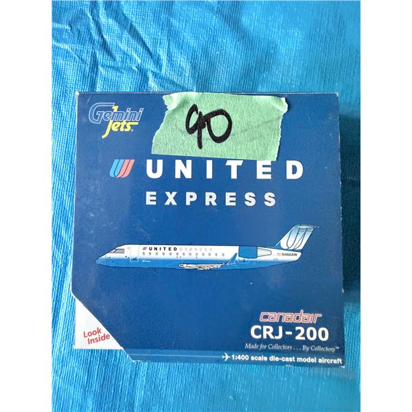 GEMINIJETS UNITED EXPRESS CANADAIR CRJ-200 1:400 DIECAST MODEL AIRPLANE