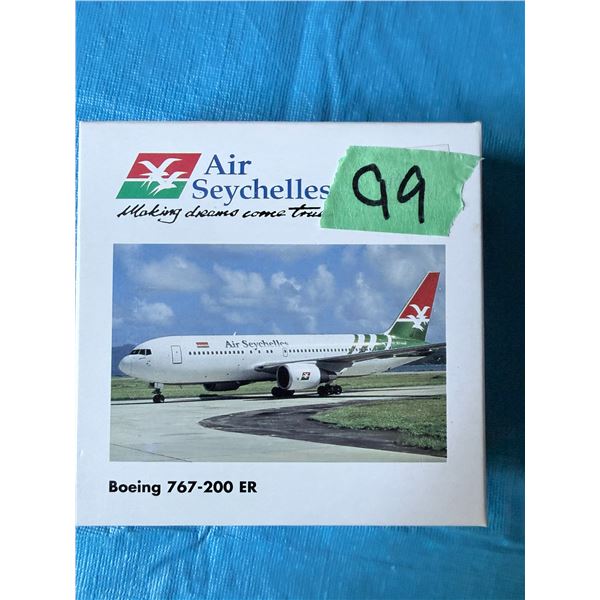 AIR SEYCHELLES BOEING 767-200 ER DIECAST MODEL AIRPLANE