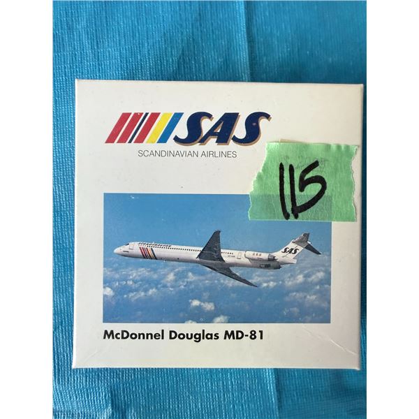 SAS MCDONNELL DOUGLAS MD-81 DIECAST MODEL AIRPLANE
