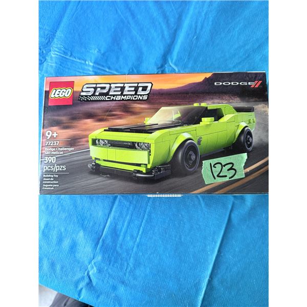 LEGO SPEED CHAMPIONS DODGE CHALLENGER SRT HELLCAT 77237