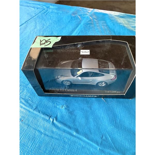 MINICHAMPS PORSCHE 911 CARRERA 4 DIECAST MODEL CAR