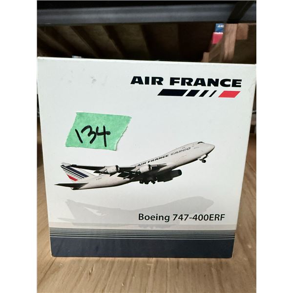 AIR FRANCE BOEING 747-400ERF DIECAST MODEL AIRPLANE