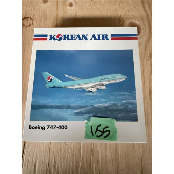 KOREAN AIR BOEING 747-400 DIECAST MODEL AIRPLANE