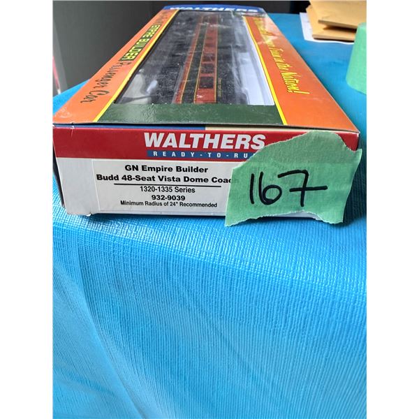 WALTHERS GN EMPIRE BUILDER BUDD 48-SEAT VISTA DOME COACH MODEL TRAIN