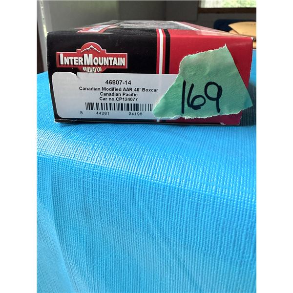INTERMOUNTAIN RAILWAY CO. CANADIAN PACIFIC CANADIAN MODIFIED AAR 40' BOXCAR MODEL TRAIN