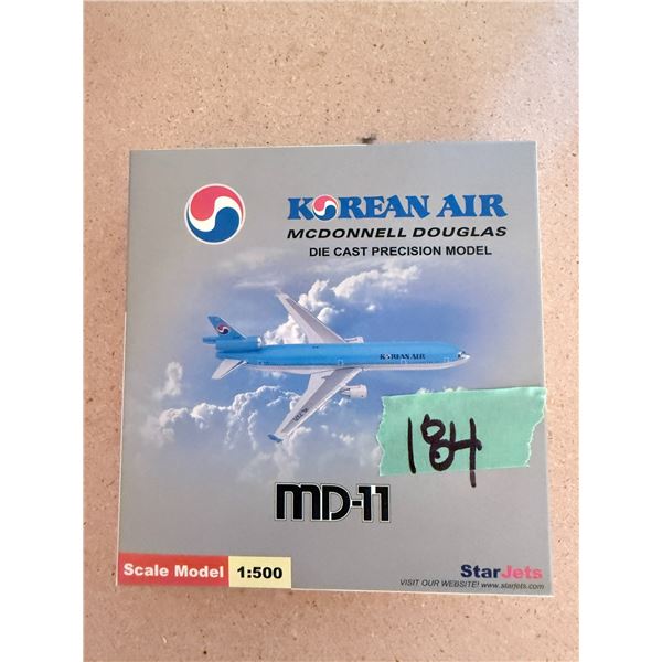 KOREAN AIR MD-11 1:500 DIECAST MODEL AIRPLANE