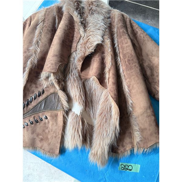 LISA INTERNATIONAL GENUINE SUEDE  & HAIR-ON HIDE COAT WOMENS LARGE 12-14