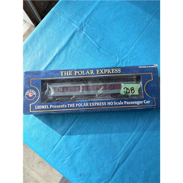 LIONEL THE POLAR EXPRESS PASSENGER CAR HO SCALE MODEL TRAIN