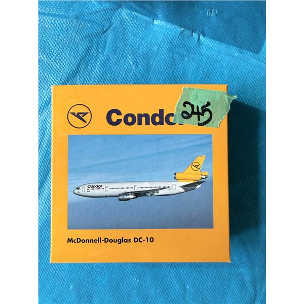 CONDOR MCDONNELL-DOUGLAS DC-10 DIECAST MODEL AIRPLANE