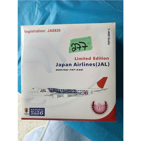 JAPAN AIRLINES BOEING 747-446 1:400 DIECAST MODEL AIRPLANE