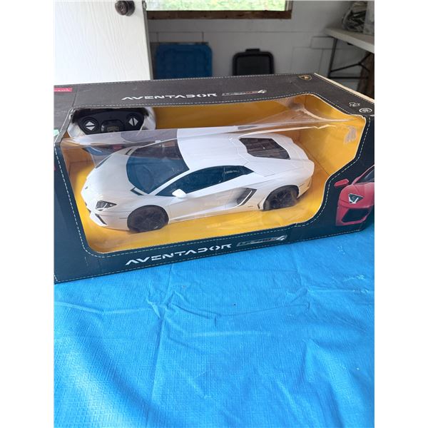 RASTAR AVENTADOR LP700-4 DIECAST MODEL CAR
