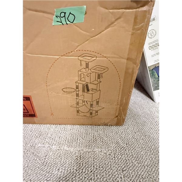 KRATZBAUM CAT TREE  BRAND NEW