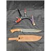 Image 1 : Handmade 16” Damascus Bowie Knife & Leather Scabbard w/Antler Shed Display Stand