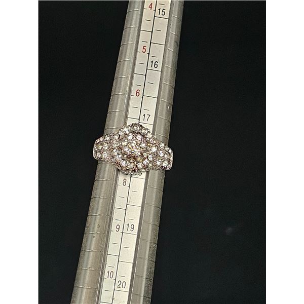 Ladies Fashion Ring