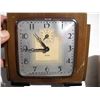 Image 2 : (2) Vintage Clocks