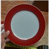 Image 3 : Mantles Regent Red white porcelain dinner plate made in China (8 Large Plate and 4 Small Plate)