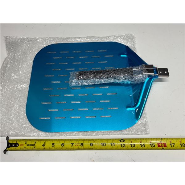 Perforated Pizza Peel. (New)