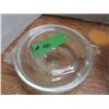 Image 2 : 3 clear dishes