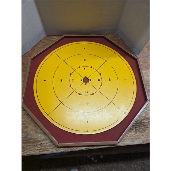 Crokinole board