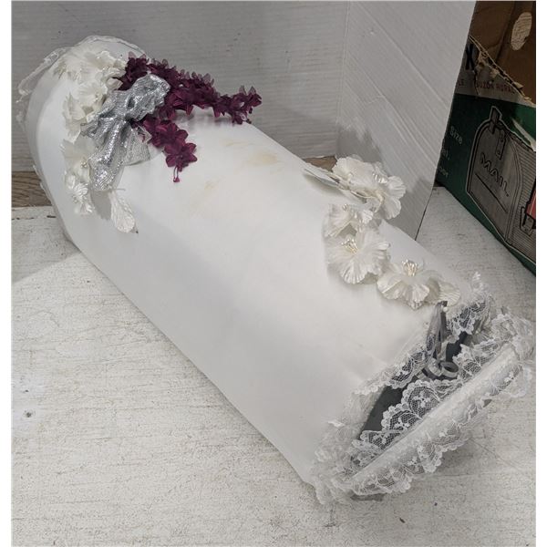 Bridal/wedding themed mailbox