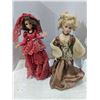 Image 1 : 2 vintage dolls with stands