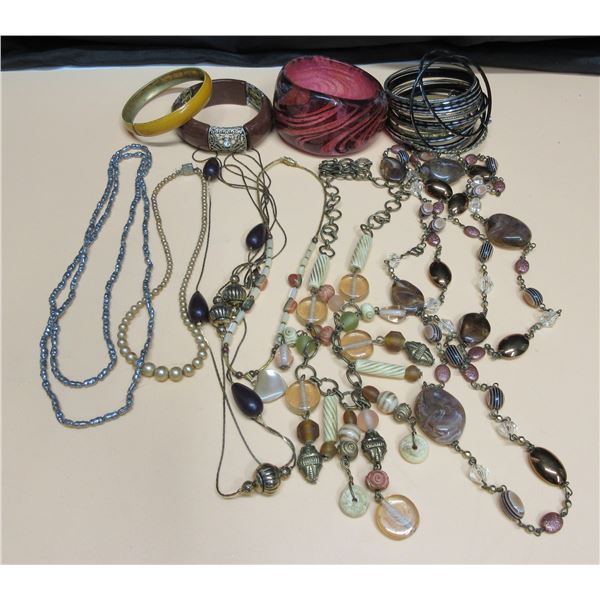 Fashion Necklaces and Bracelets