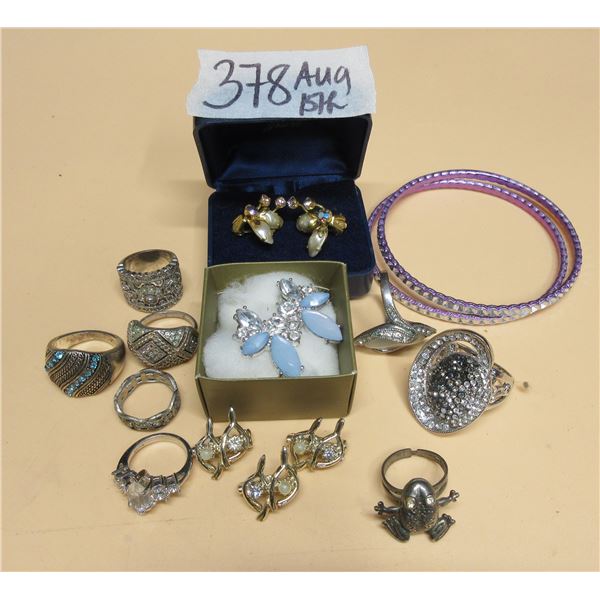 Fashion Earrings, rings and Bracelets