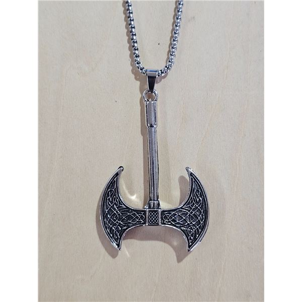 Norse/Viking pendant and chain (new)