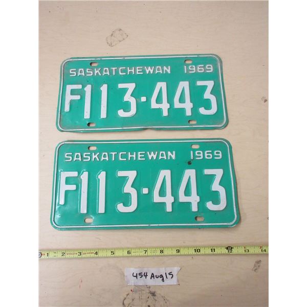 Pair of 1969 Sask License Plates (Farm)