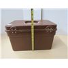 Image 6 : Vintage Plastic Sew Basket