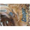 Image 4 : (2) Vintage Ball Gloves (Cooper)
