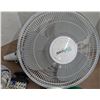 Image 3 : Fan, no base, and kitchenware