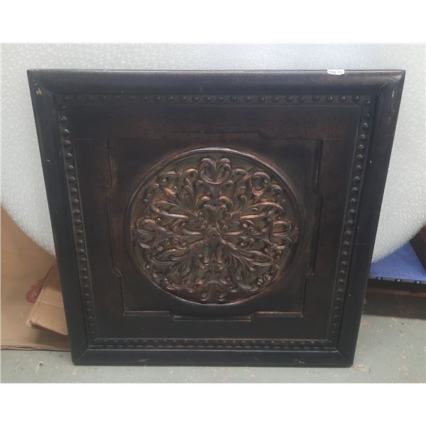 Deco 79 Wood Carved Floral Wall Décor. (29" X 29")