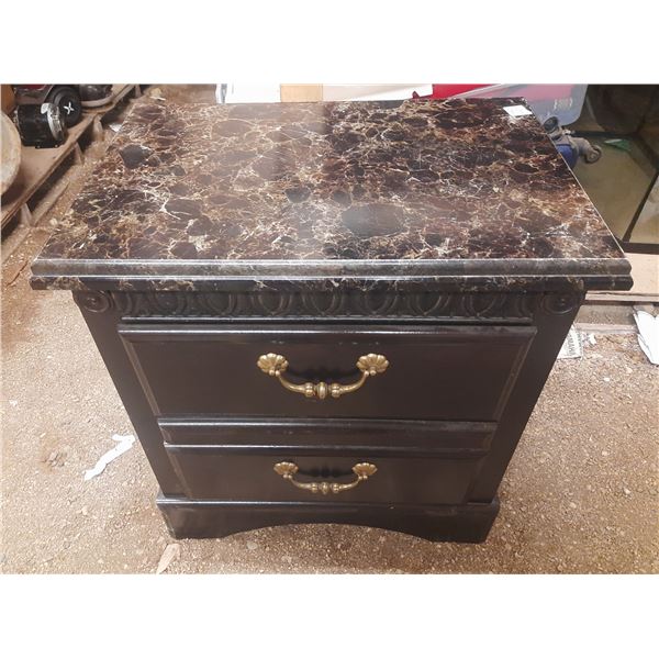 Nightstand. (16.5" X 25" X 27.5")