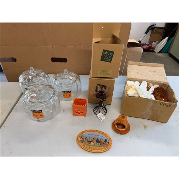 Fall themed gift store overstock