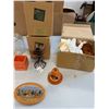 Image 3 : Fall themed gift store overstock