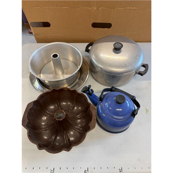 Vintage Cookwear
