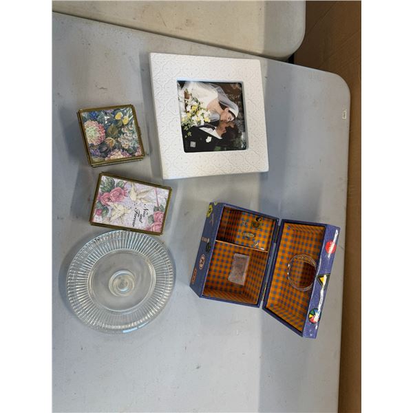Gift Store Overstock